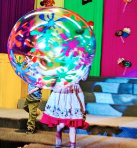 Pre show balloon fun